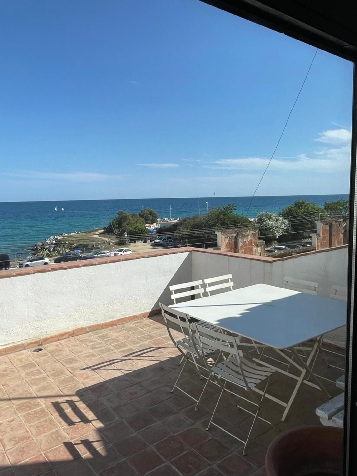 Espectacular casa indiana en primera línea de mar Vilassar De Mar Exterior foto