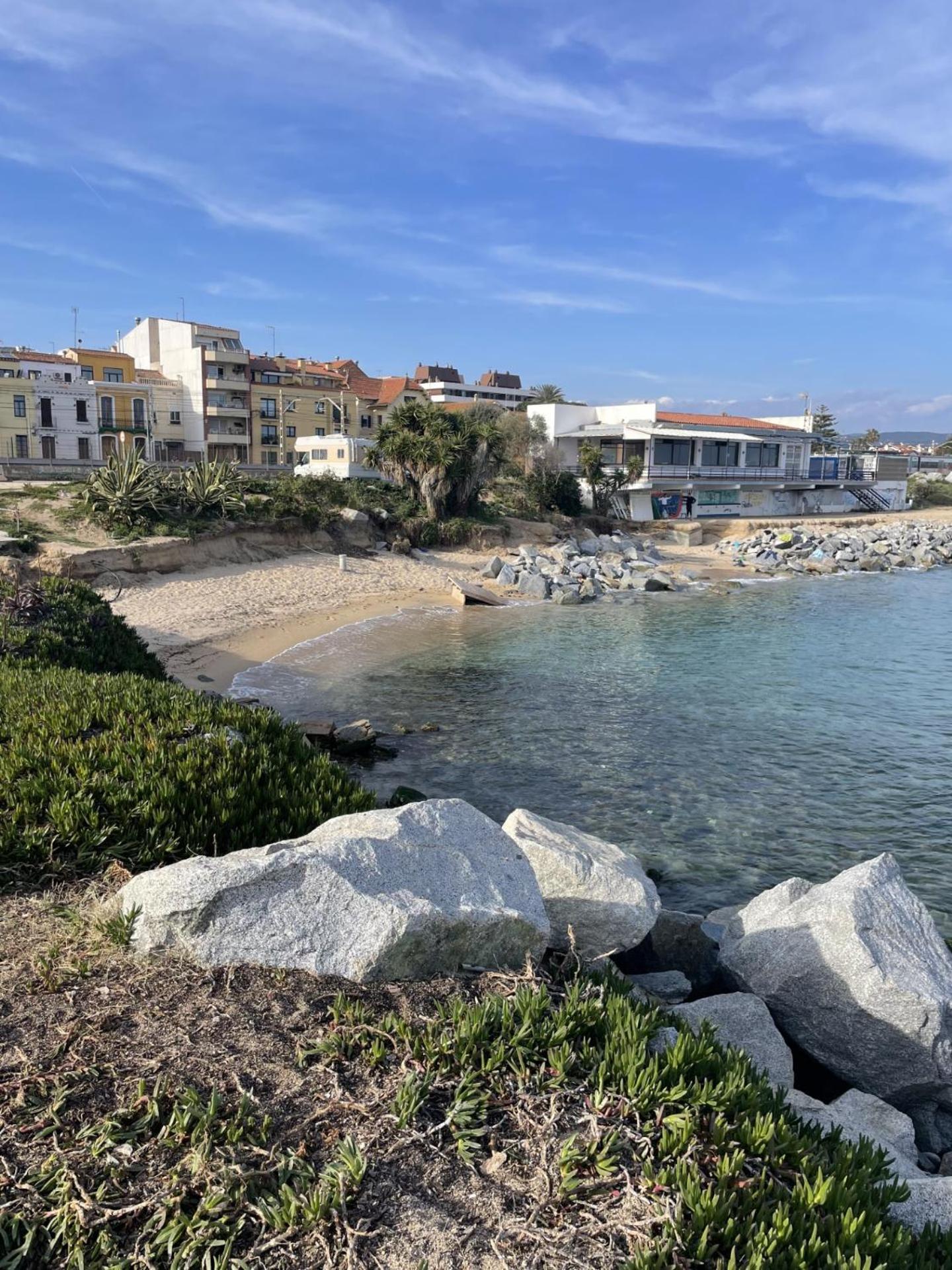 Espectacular casa indiana en primera línea de mar Vilassar De Mar Exterior foto